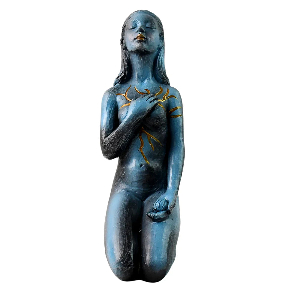 Elegant Resin Kneeling Woman Statue with Golden Vein Detailing – Artistic Decorative Figurine for Home, Meditation, and Gifting (24x14 cm)